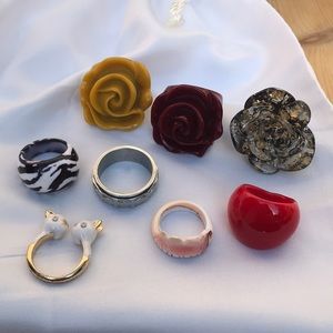 Costume jewellery rings